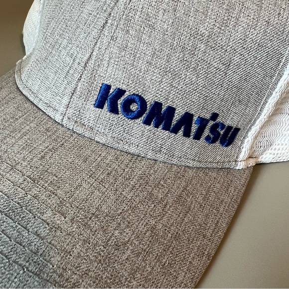 NWOT Komatsu Hat - Picture 5 of 9